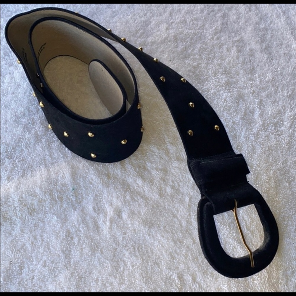 Ann Klein oversized studded suede belt